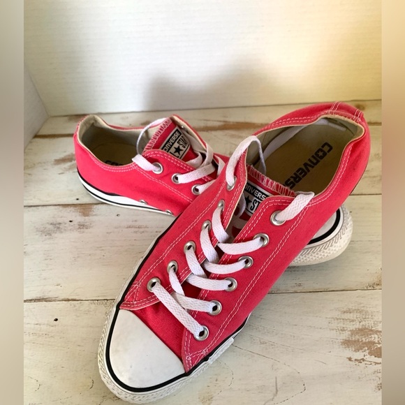 Converse All Star Dark Pink Low-Top Sneakers - Unisex women’s sz 10 men’s 8 EUC - Picture 10 of 13